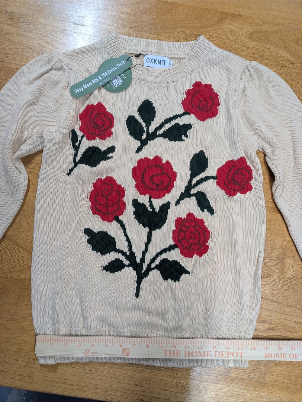 Cream Sweater with Red Rose Motif - Picture 4 of 7